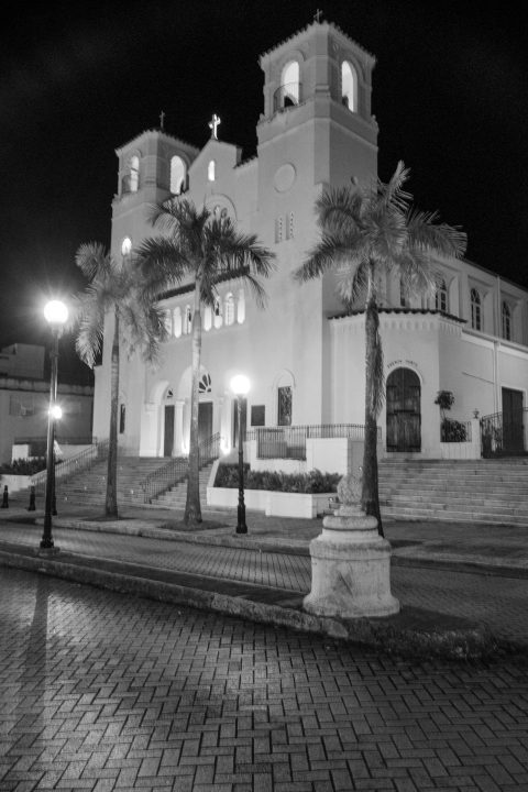 BW Catedral Dulce Nombre Jesus 9x12